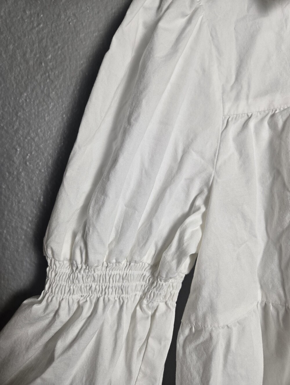 WAYF White Tiered Ruffle Blouse Size Medium - Picture 3 of 16